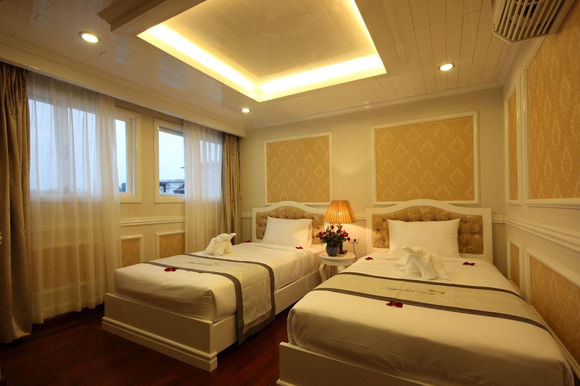 הלונג Signature Halong Cruise מראה חיצוני תמונה